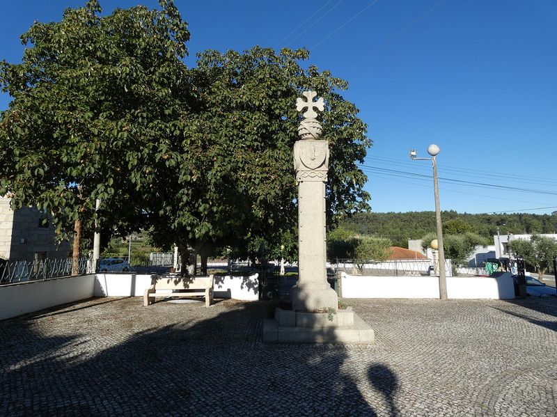 Cruzeiro de Fermedo