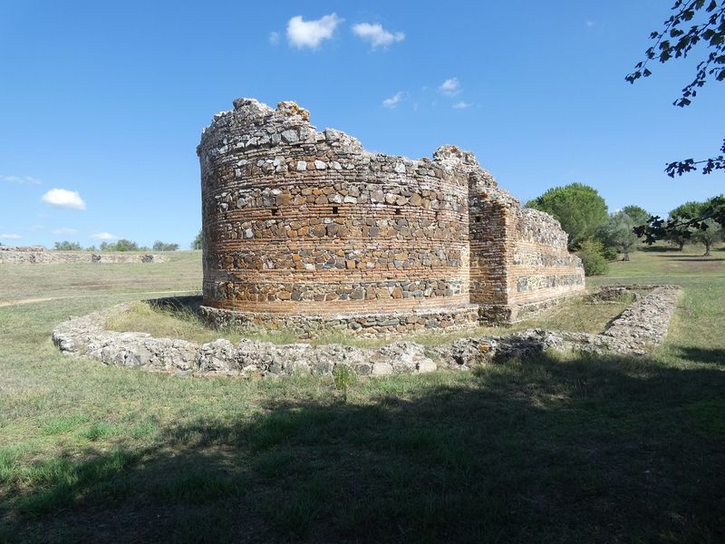 Villa Romana - Templo do século IV