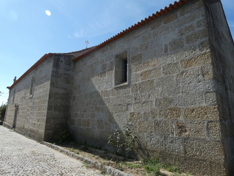 Igreja Matriz de Ázere