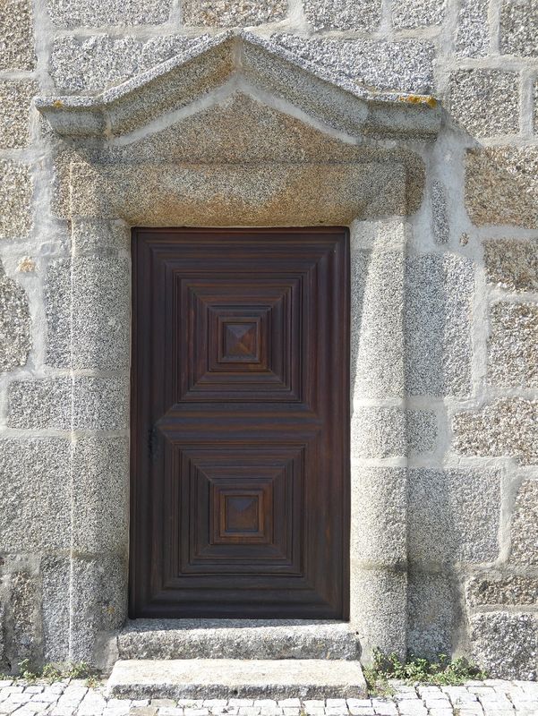 Igreja Matriz de Ázere