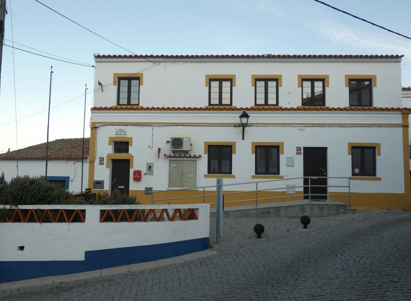 Junta de Freguesia de São Bartolomeu do Outeiro