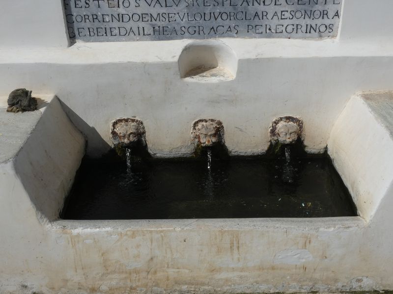 Santuário de Nossa Senhora de Aires - Fonte