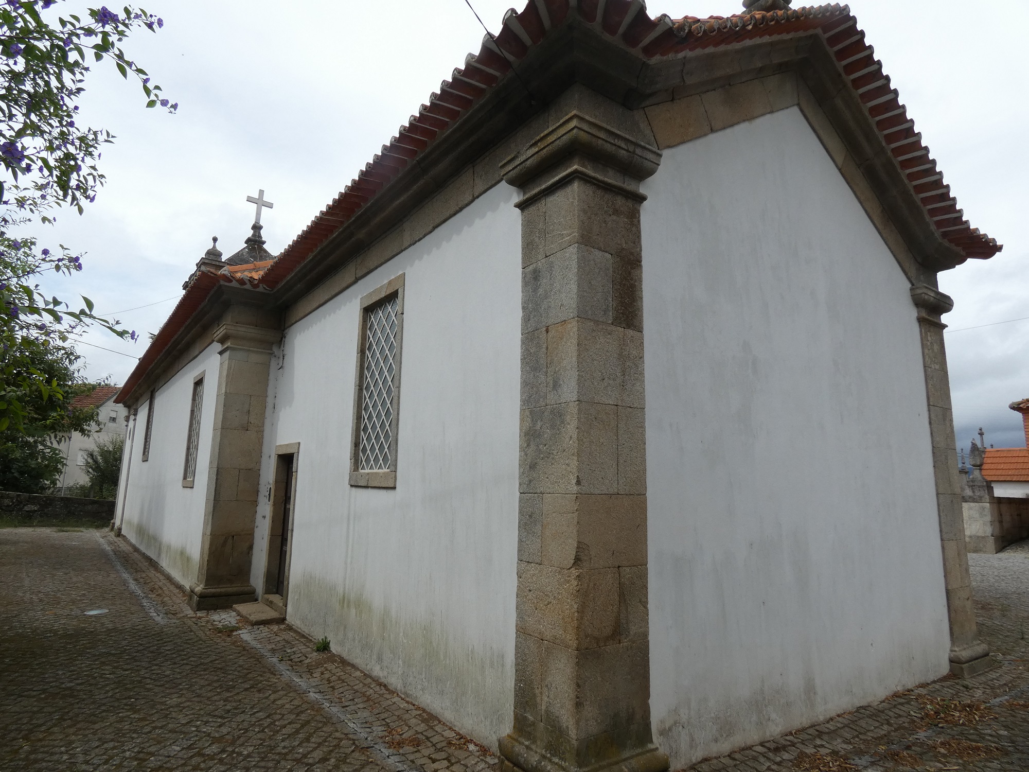 Igreja Matriz de Paços de Vilharigues