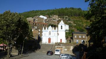 Igreja Matriz de Piodão - Visitar Portugal
