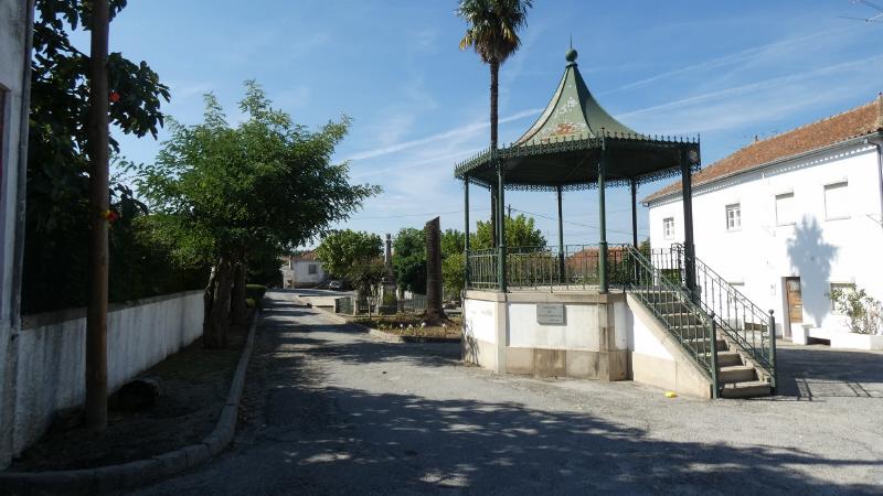 Coreto de Vila Nova de Oliveirinha